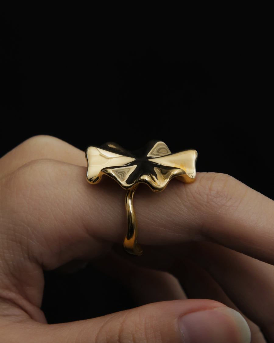 Frill Ring 02